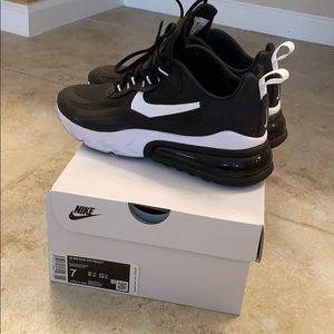 Nike Air Max 270 React